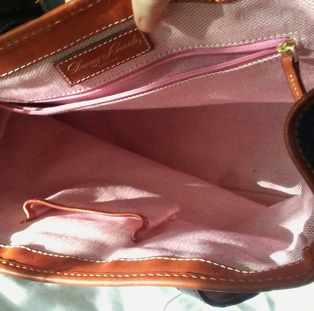 Dooney & Bourke Giraffe Print Canvas and Leather S - Picture 2 of 8