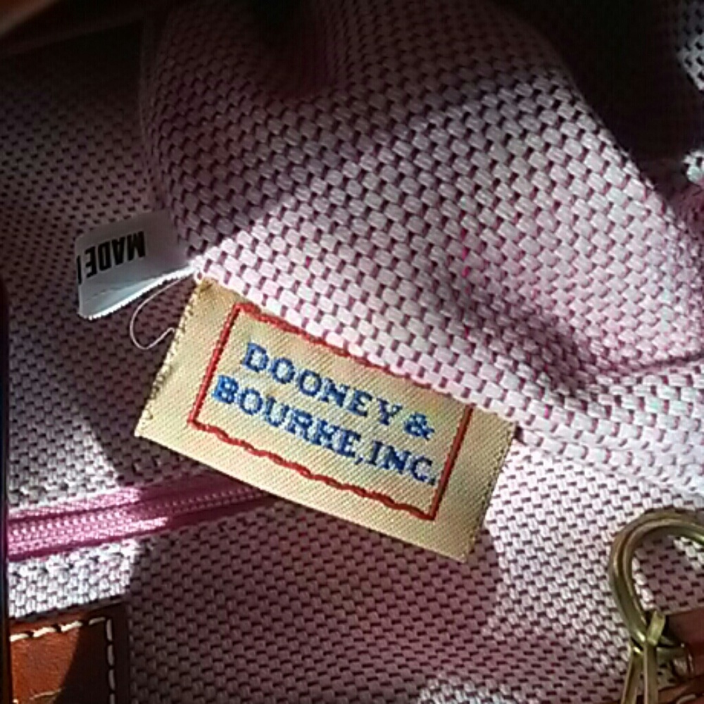 Dooney & Bourke Giraffe Print Canvas and Leather S - Picture 7 of 8