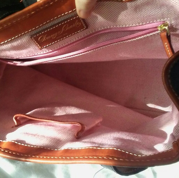 Dooney & Bourke Giraffe Print Canvas and Leather S - Picture 2 of 8