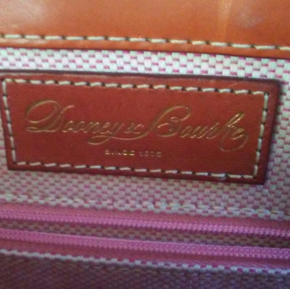 Dooney & Bourke Giraffe Print Canvas and Leather S - Picture 5 of 8