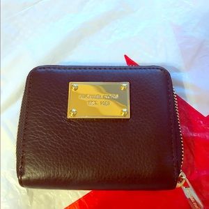 Michael Kors mini wallet