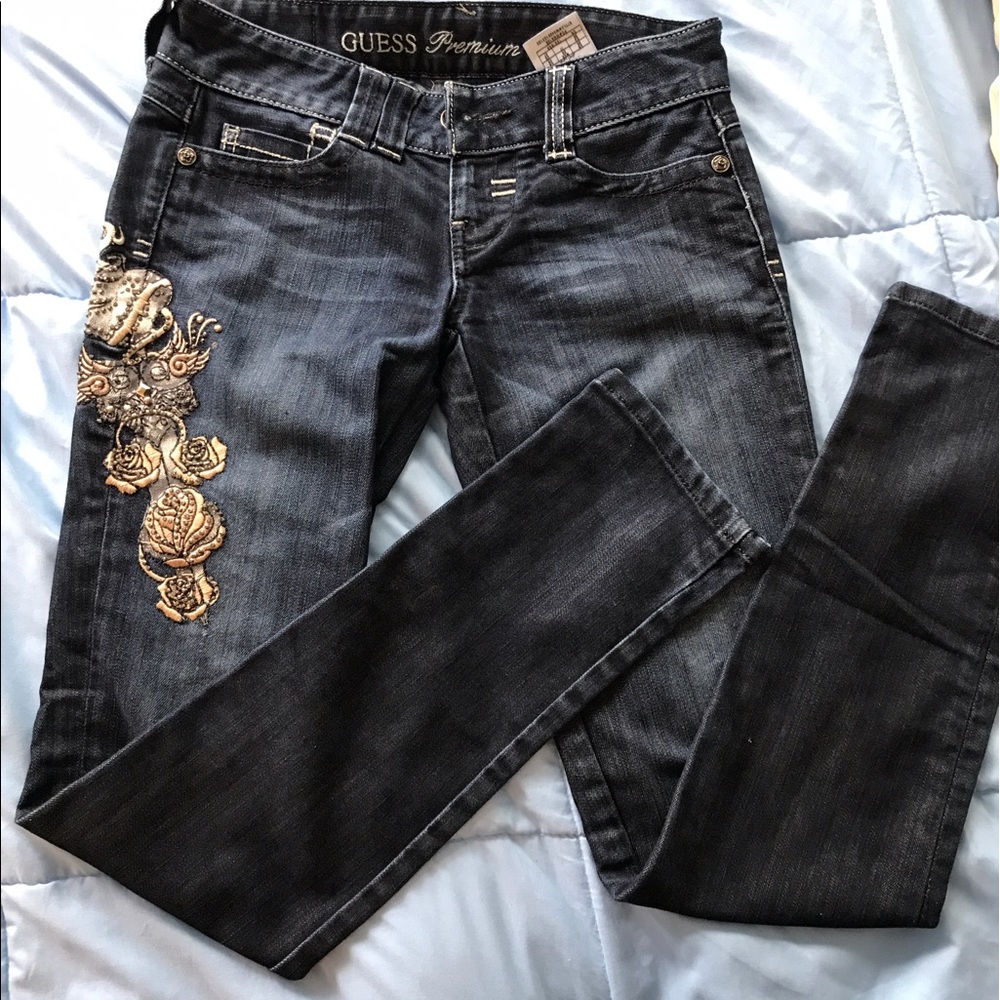 GUESS daredevil jeans like new!