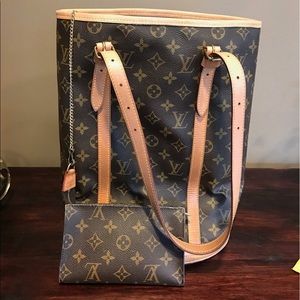 ‼️SOLD‼️ Vuitton Large Bucket Bag - AUTHENTIC