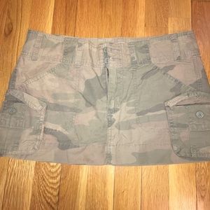Hollister camo skirt