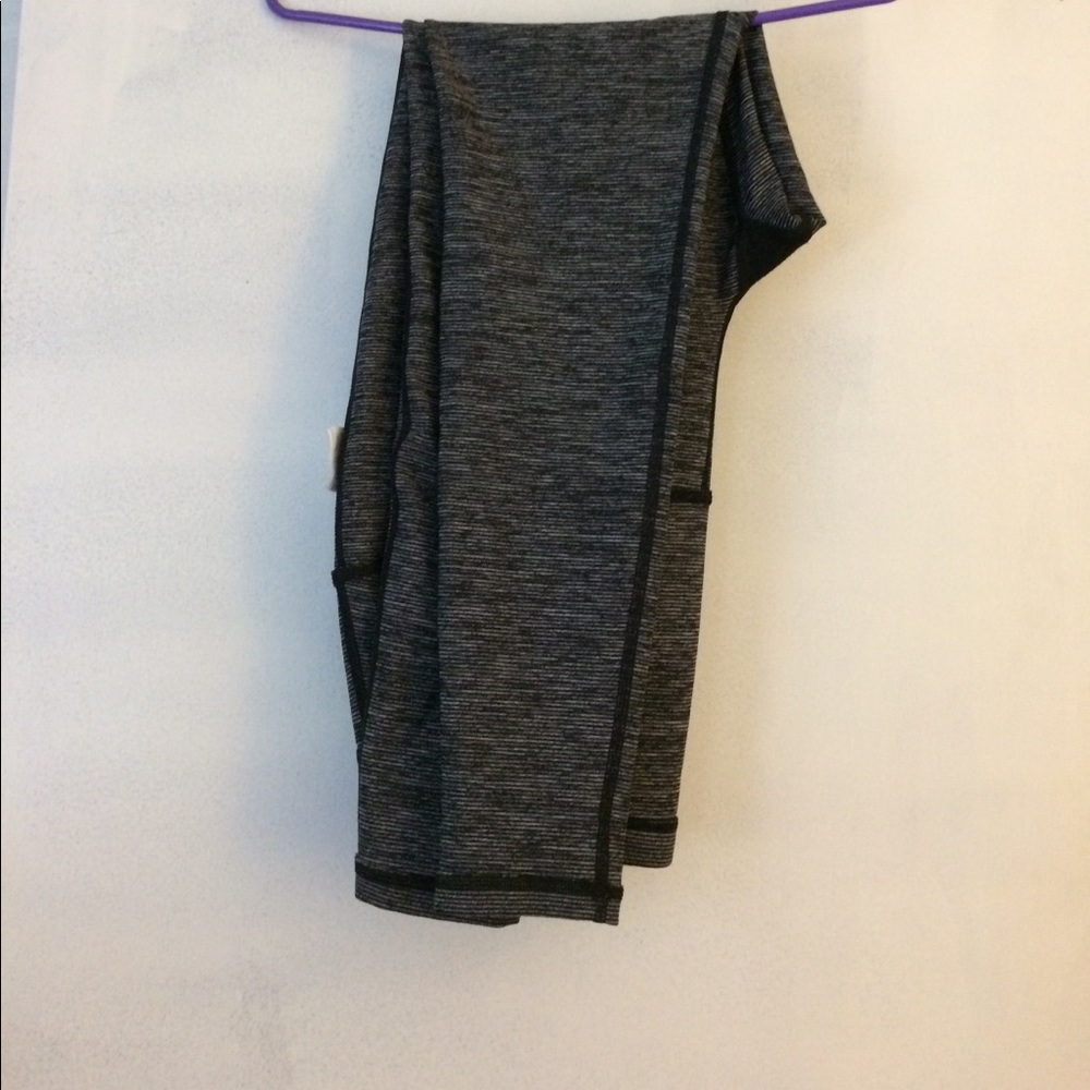 Maternity workout leggings