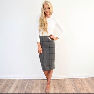 Woven charcoal Midi skirt from Shop Stevie
