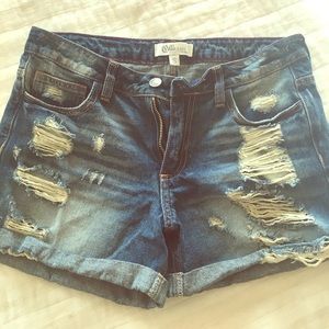 Cello Jean Short Distressed