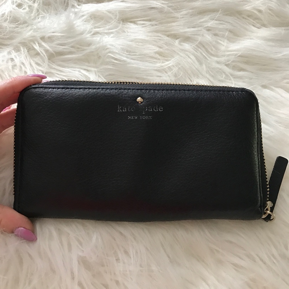 Black leather Kate spade wallet