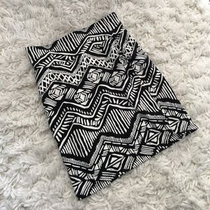 Black + White Mini Skirt