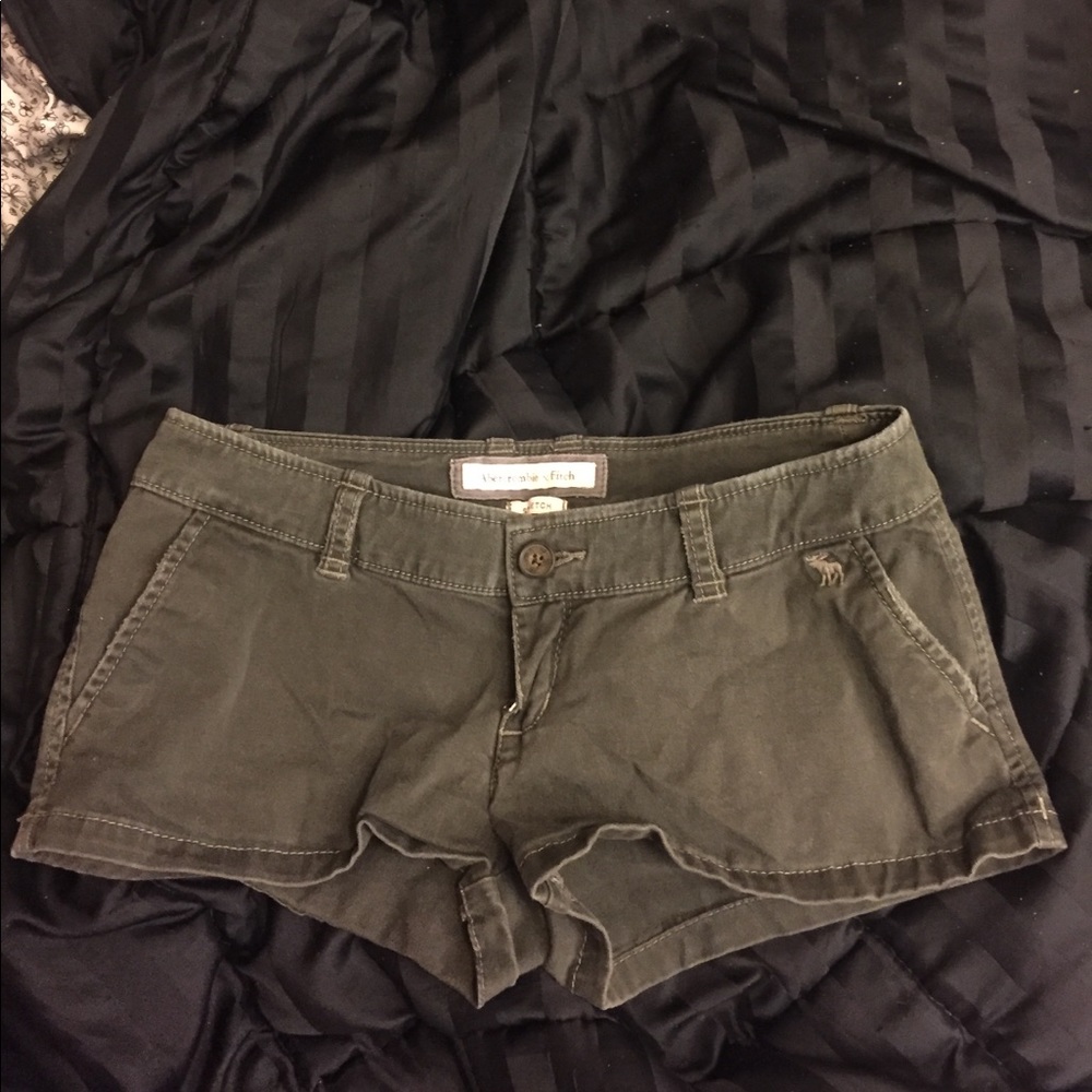 Size 0 Abercrombie & fitch navy blue shorts