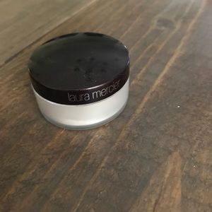 Laura Mercier secret brightening powder