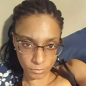 Meet your Posher, Camille