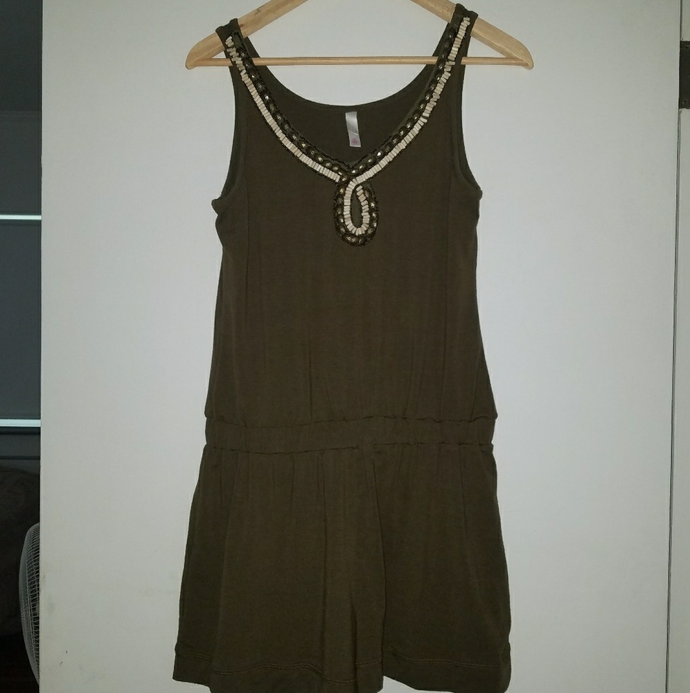 Green ladies jumper shorts outfit with beads