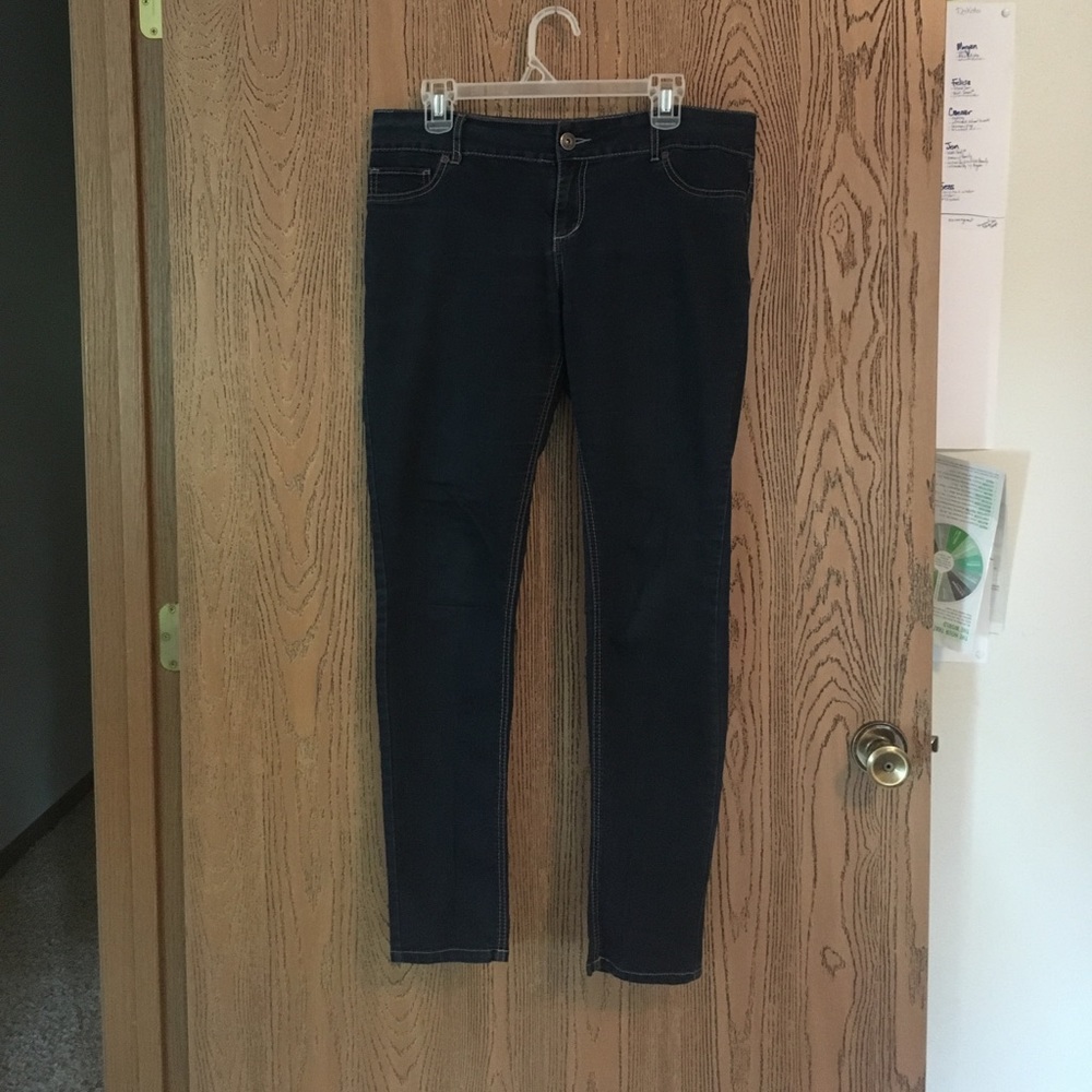 Maurices Dark Wash Jeggings
