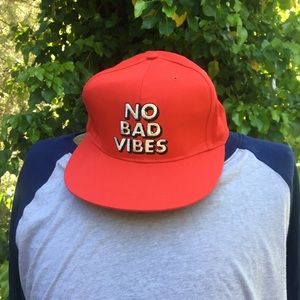•No Bad Vibes Hat•