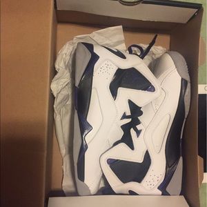 Shoes jordan size 7 1/2 for men