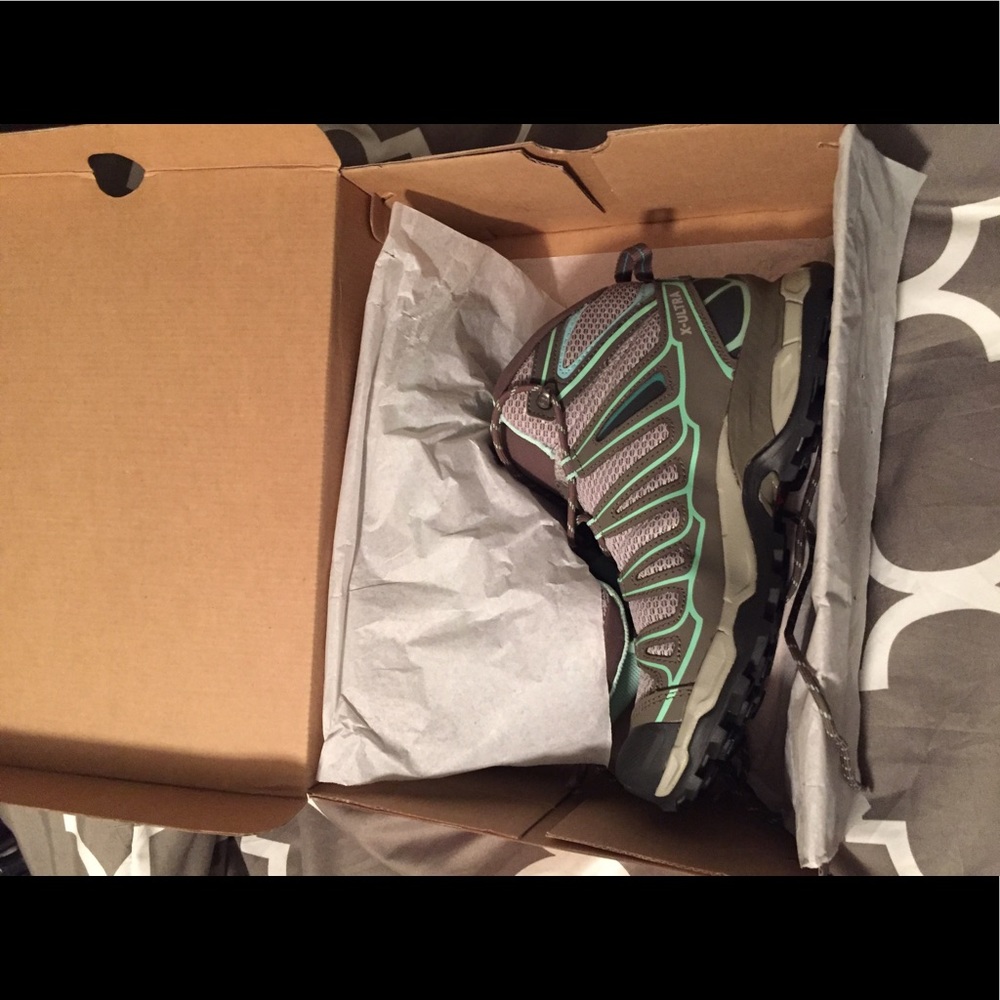 Salomon women's hiking boot