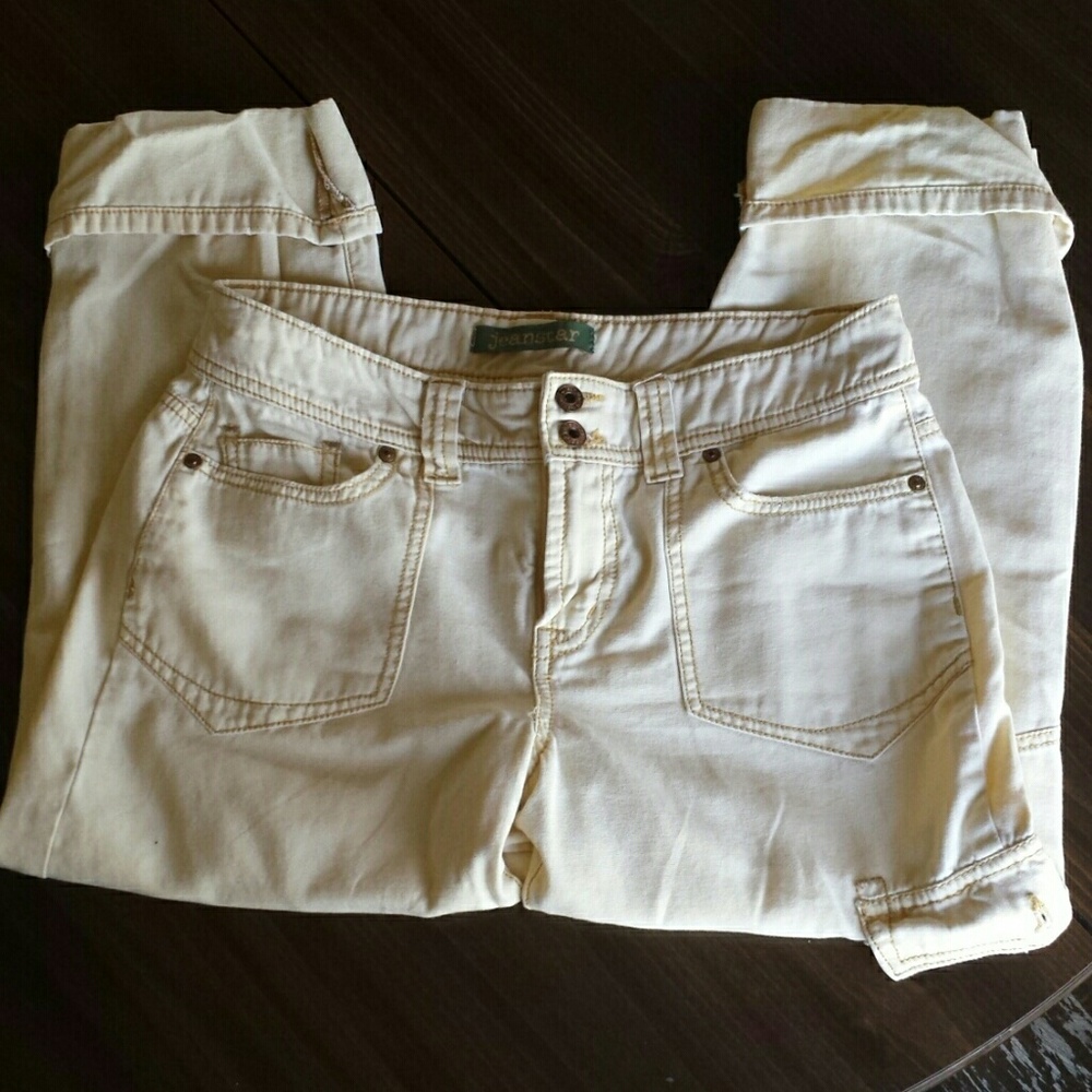 Jeanstar cropped jeans pastel yellow size 6