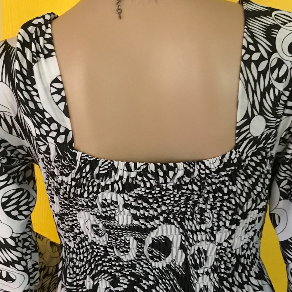 Dress - Picture 4 of 4