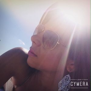 Meet your Posher, Isa