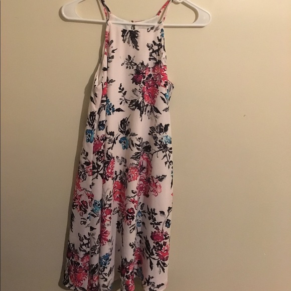 Dress - Picture 1 of 4