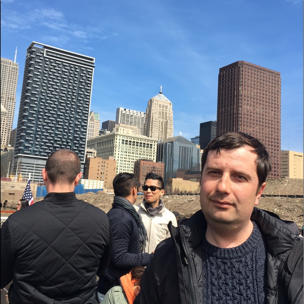 Meet your Posher, Eneja