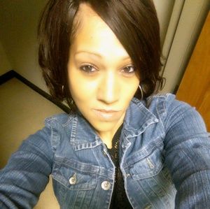 Meet your Posher, Evelyn