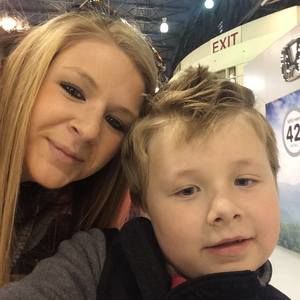 Meet your Posher, Ashley