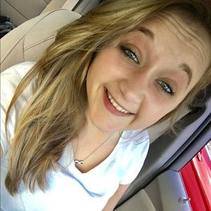 Meet your Posher, Kelsey