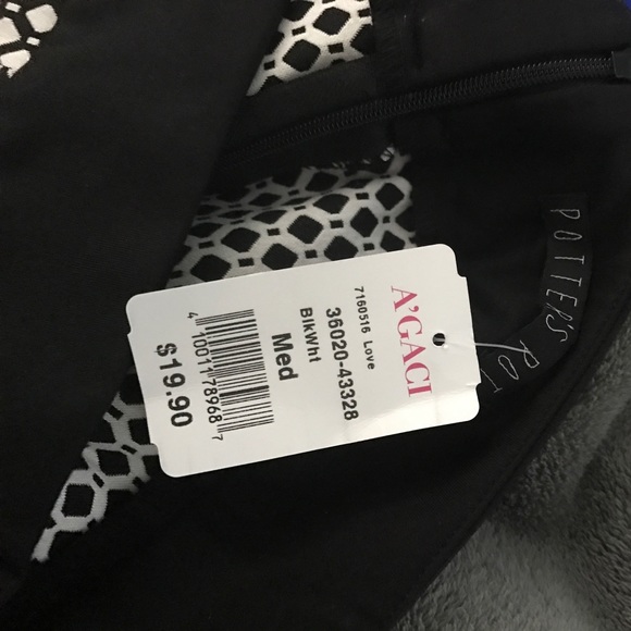 Black and White Shorts NWT - Picture 2 of 2