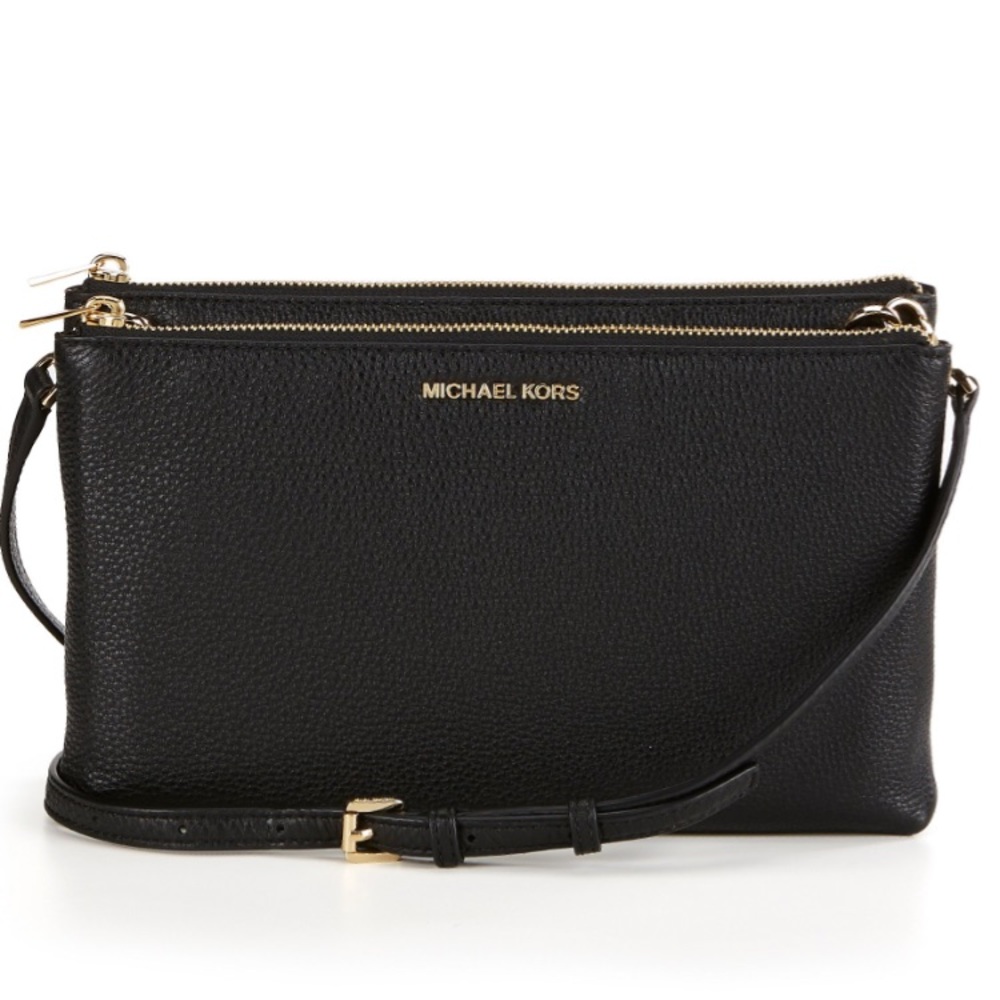 Gorgeous multi pocket Michael Kors💕