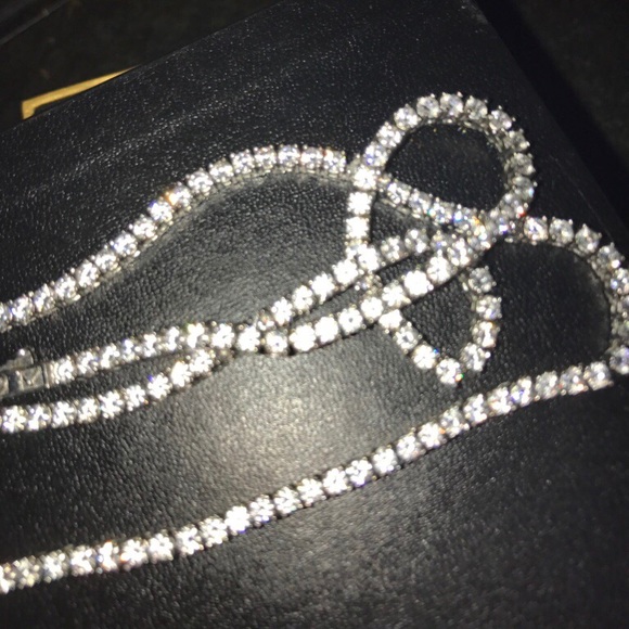 Graduated 14k DMND tennis chain 18 inch - Picture 3 of 4