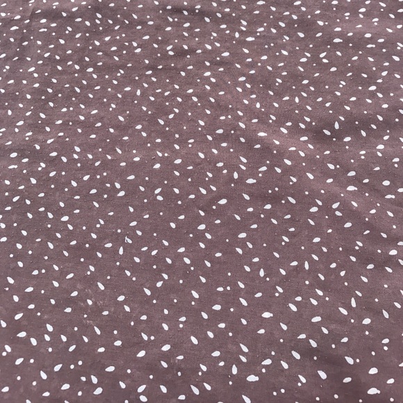 Cute light weight shirt by the loft - Picture 4 of 4