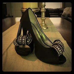 Audrey Brooke AB Dawn Stiletto Heels - Size 6