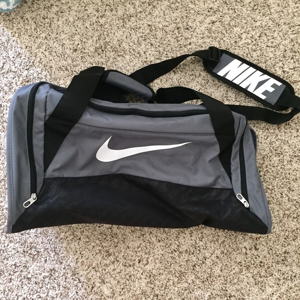 Nike duffle bag