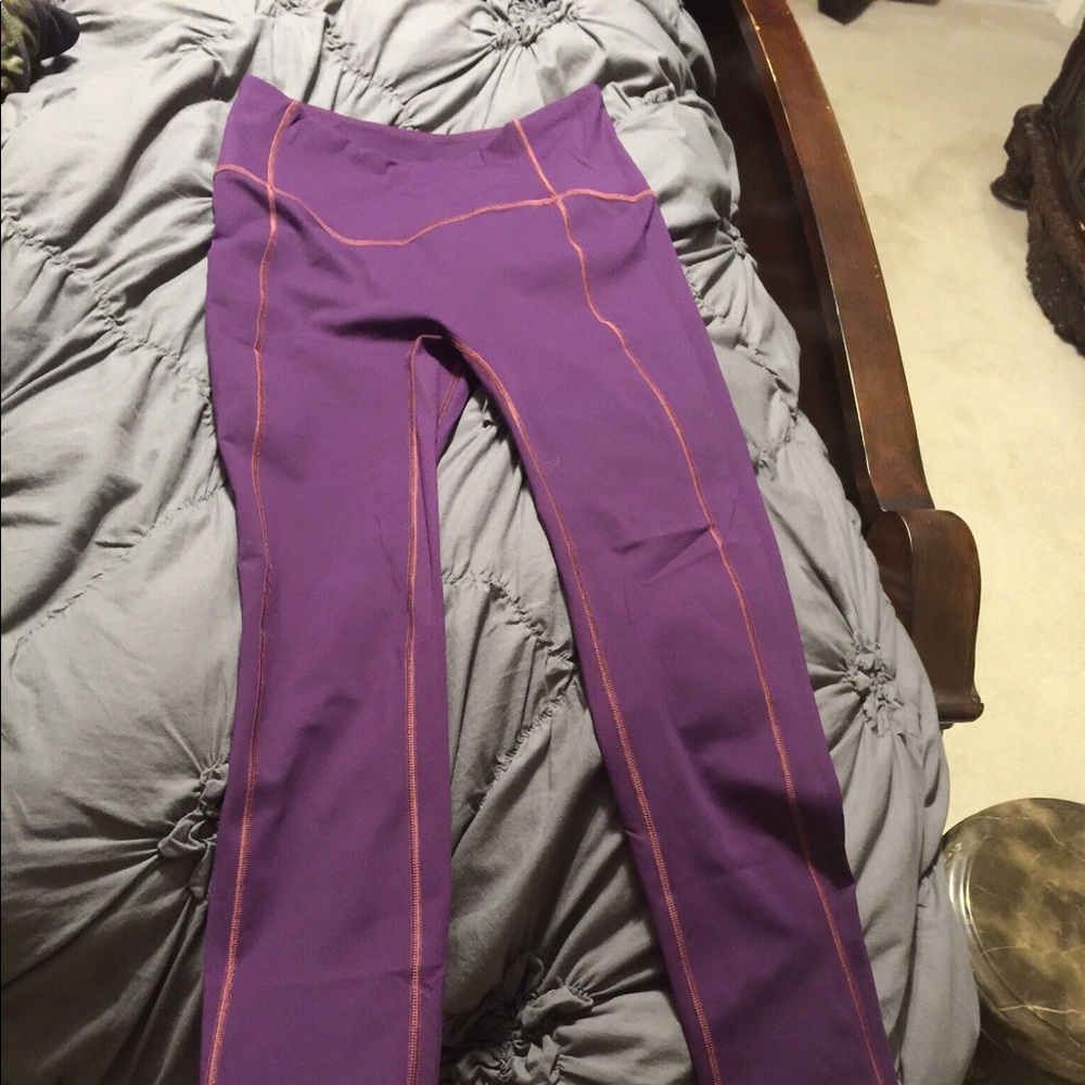 Lululemon tights. Size 6