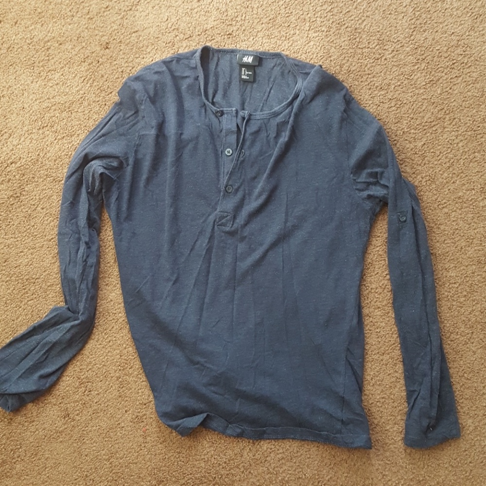 Long sleeve Henley 3 button shirt