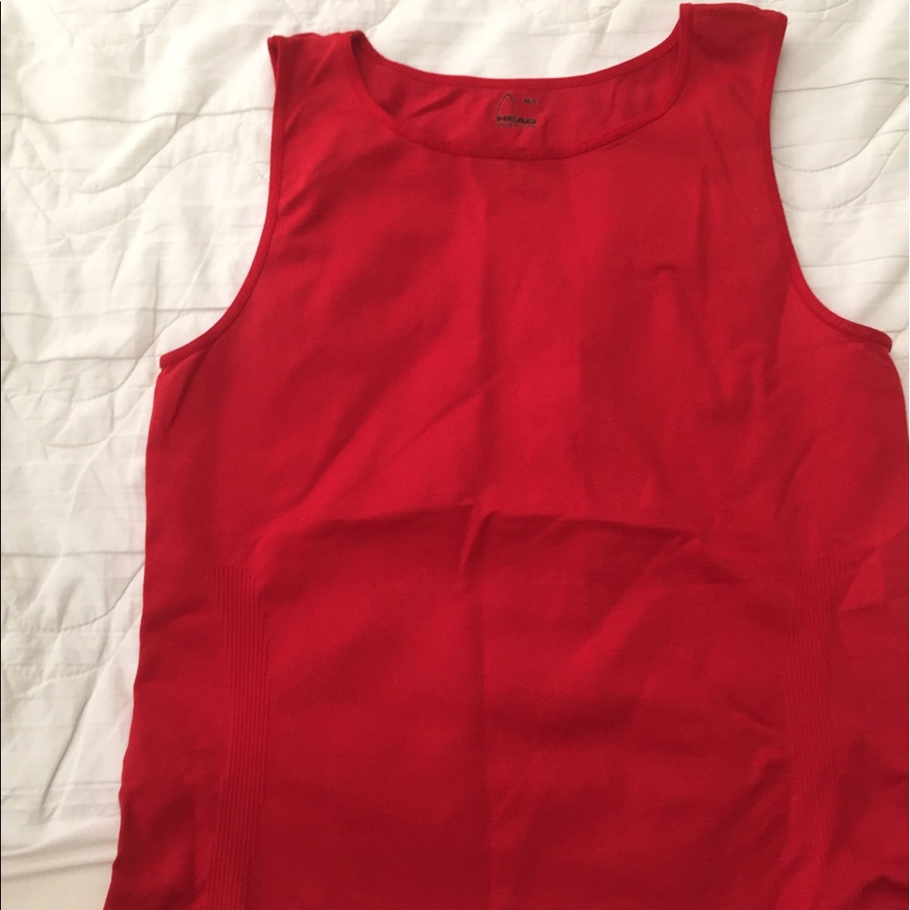 Activewear top in red.