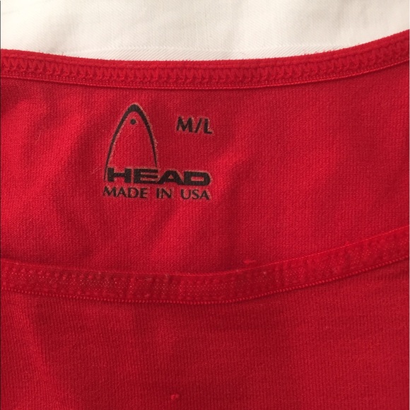 Activewear top in red. - Picture 2 of 4