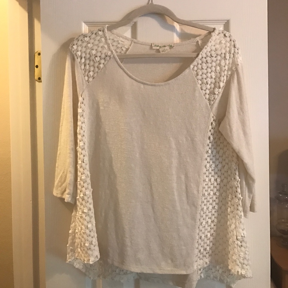 cream 3/4 sleeve top