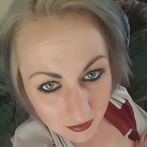 Meet your Posher, Yuliya