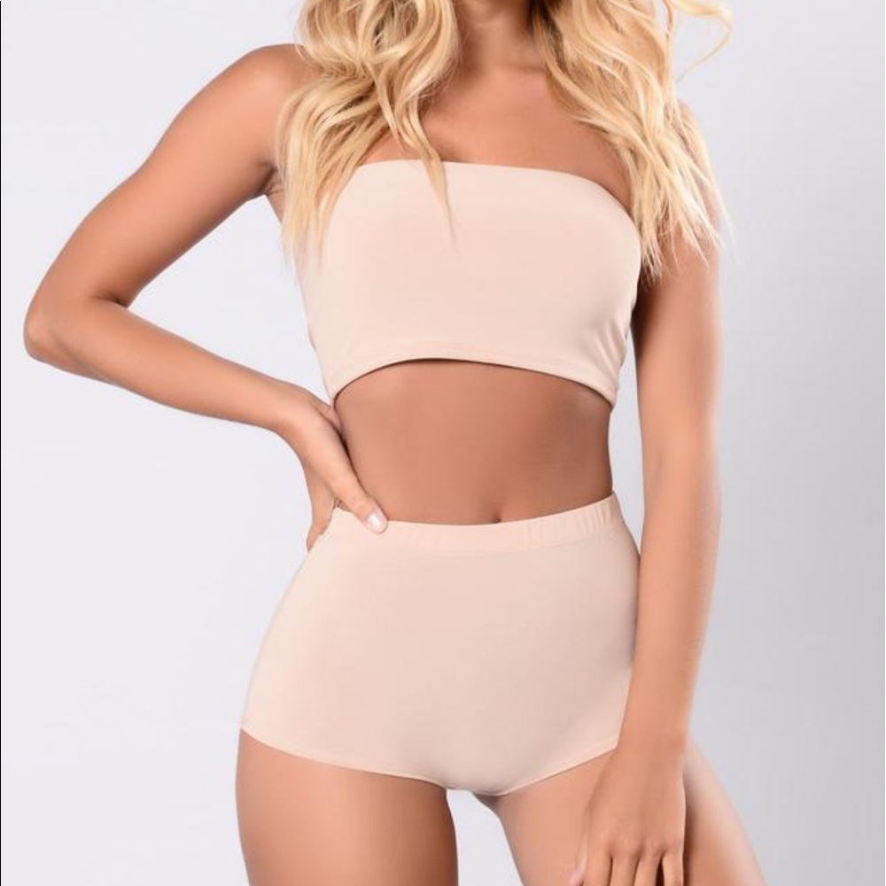 NWT Fashion Nova underneath it all set