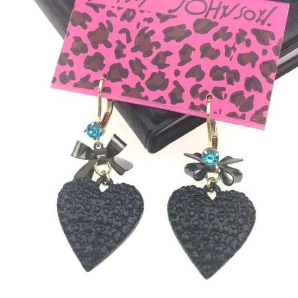❤️BJ "Hearts-a-flutter" 4pc Jewelry Set!❤️ - Picture 4 of 5