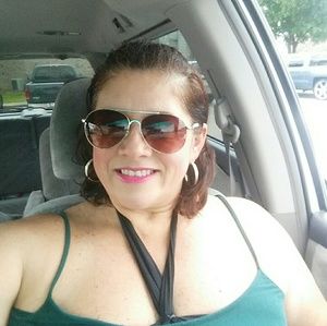 Meet your Posher, Yelitza