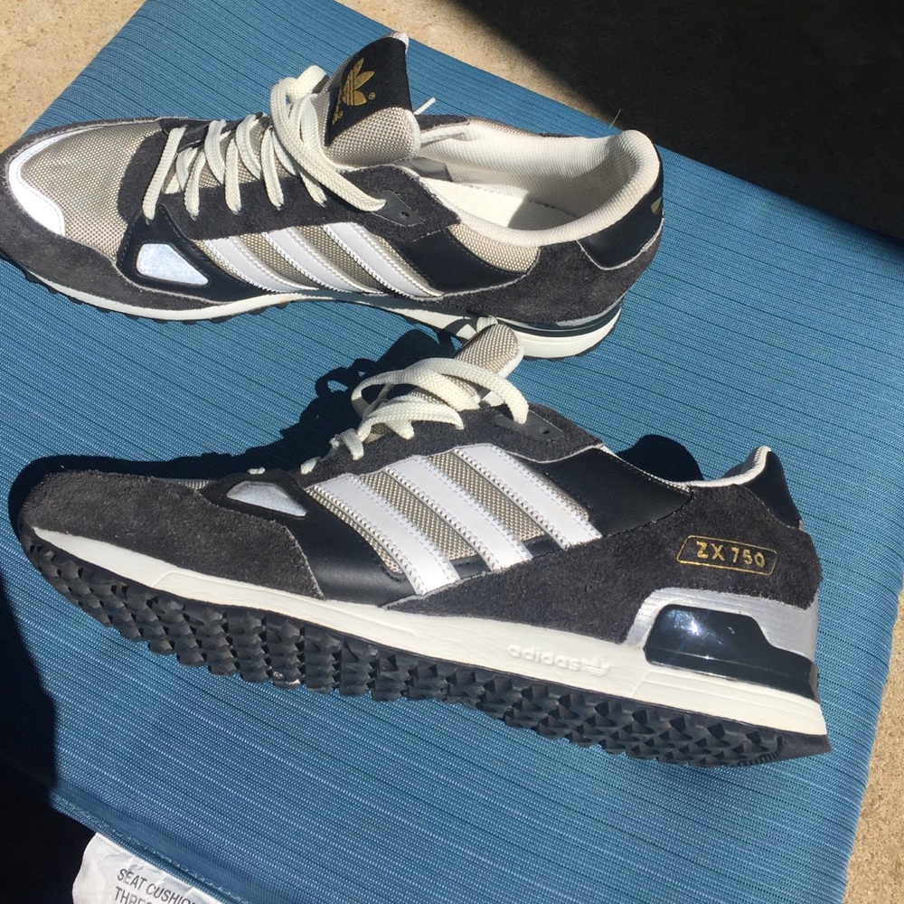 Men's adidas blue white and grey