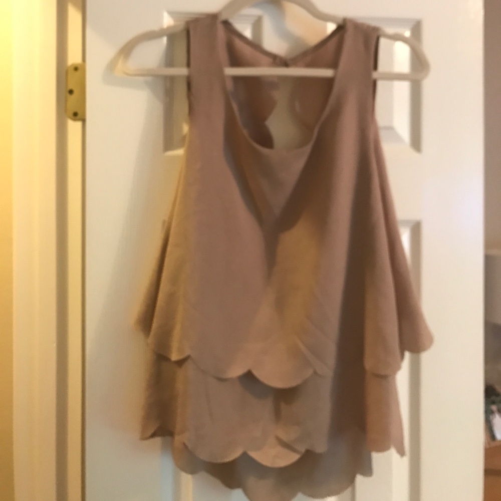 sleeveless blouse