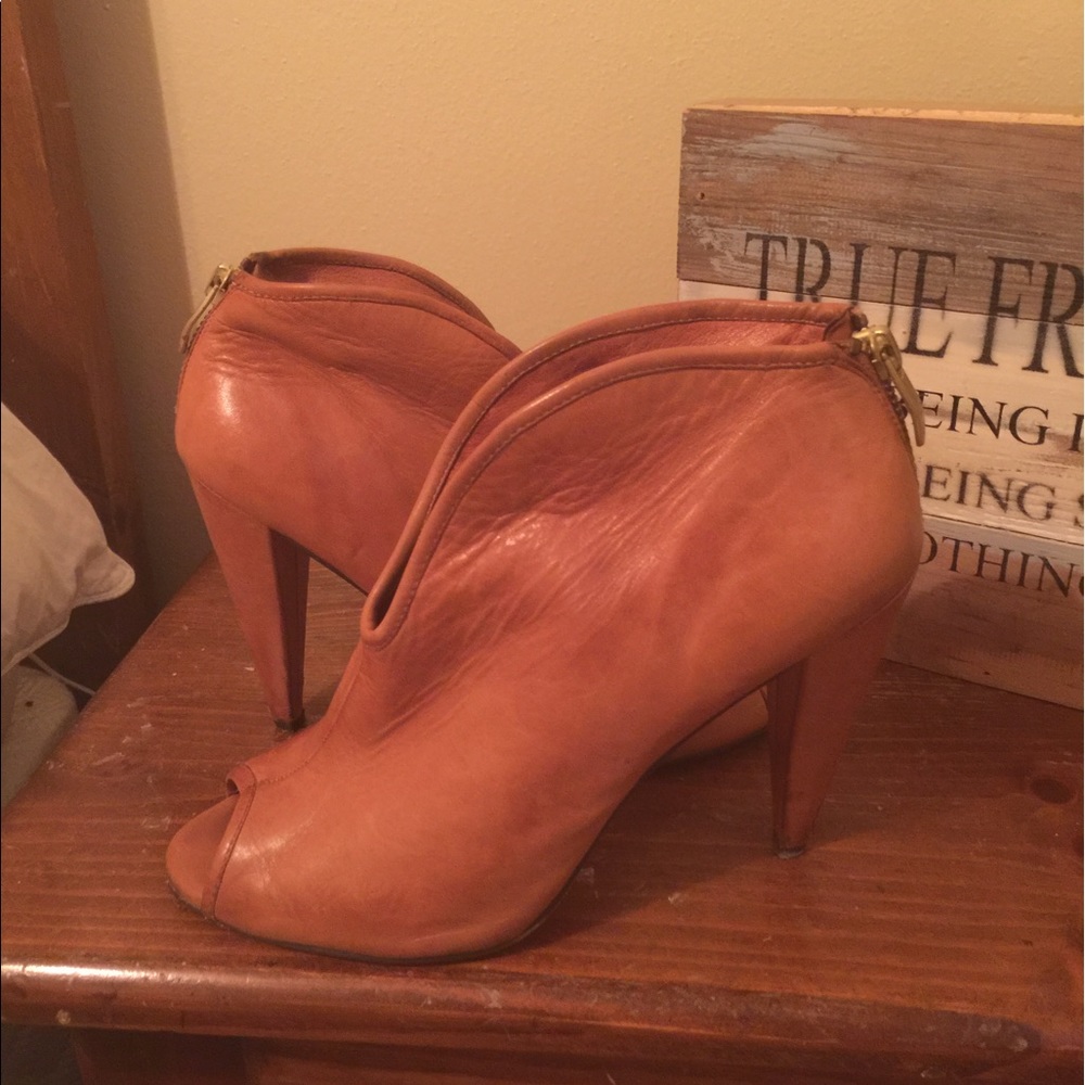 All leather heels