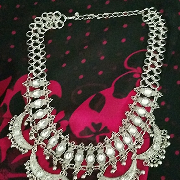 💟 HP💟BOHO METAL STATEMENT NECKLACE - Picture 3 of 3