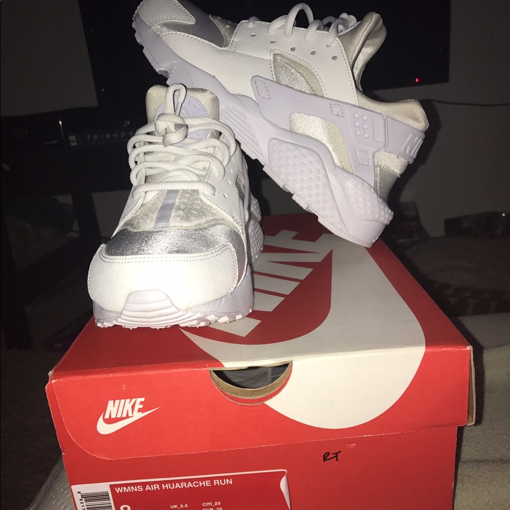 Hurraches all white shoes - Picture 1 of 2
