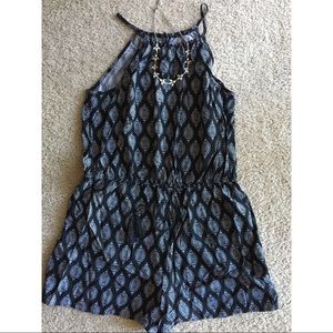 NWOT Romper Lightweight Size Large